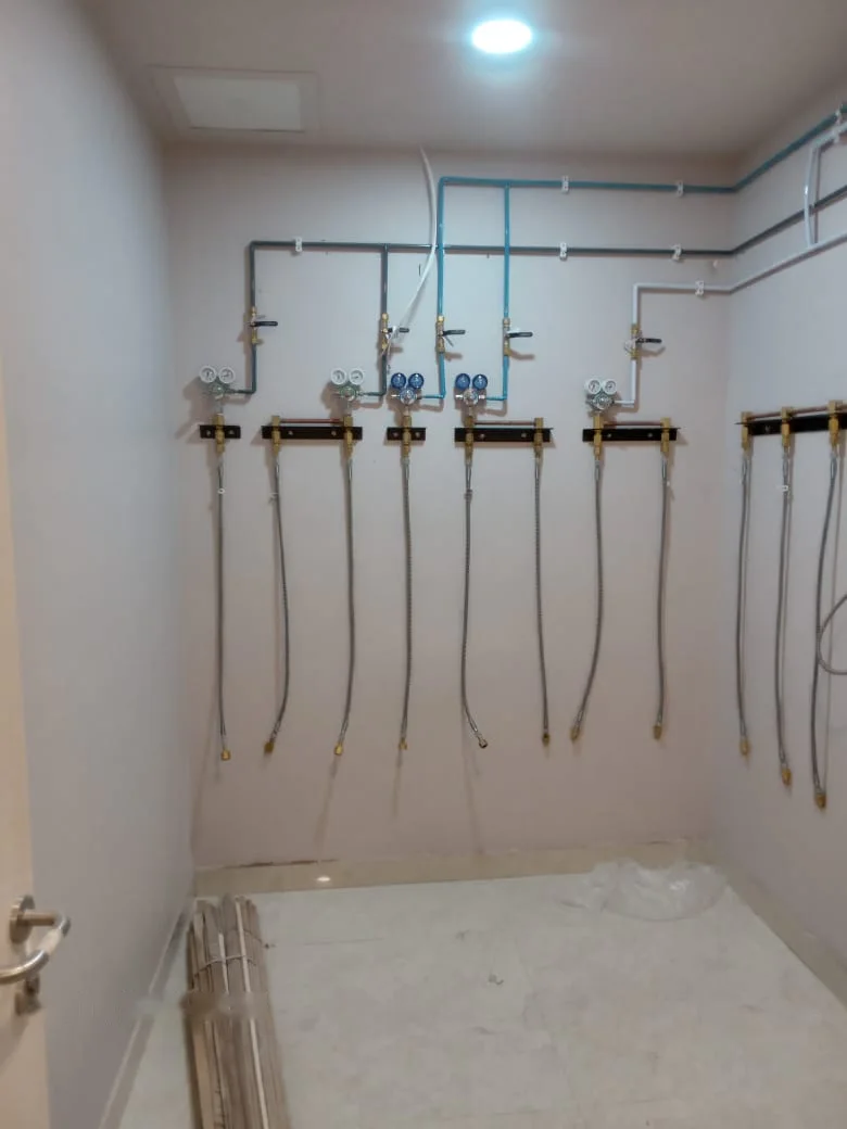 MGPS manifold room cylinder regulators installed by Gaddiel